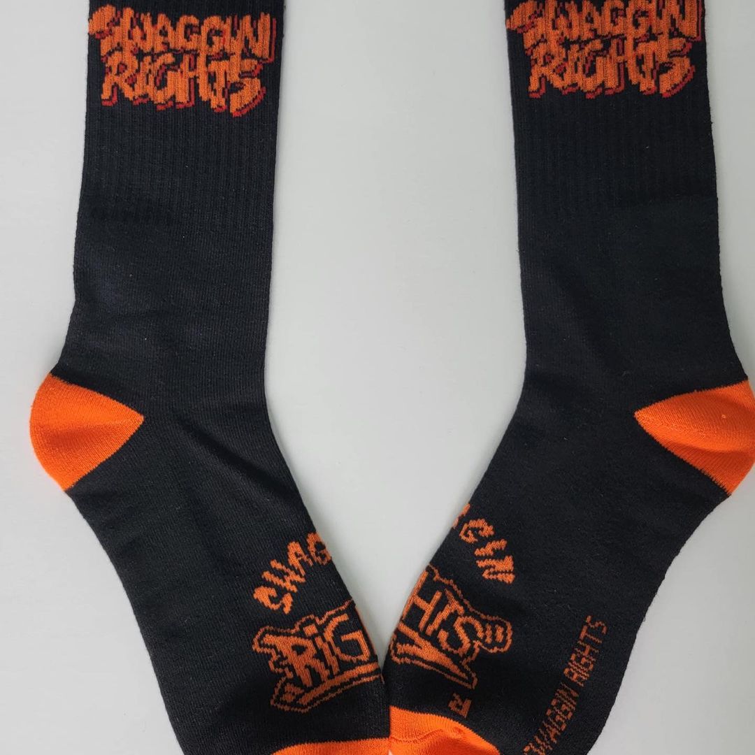 SWAGGIN RIGHTS CREW SOCKS (BLACK & ORANGE )